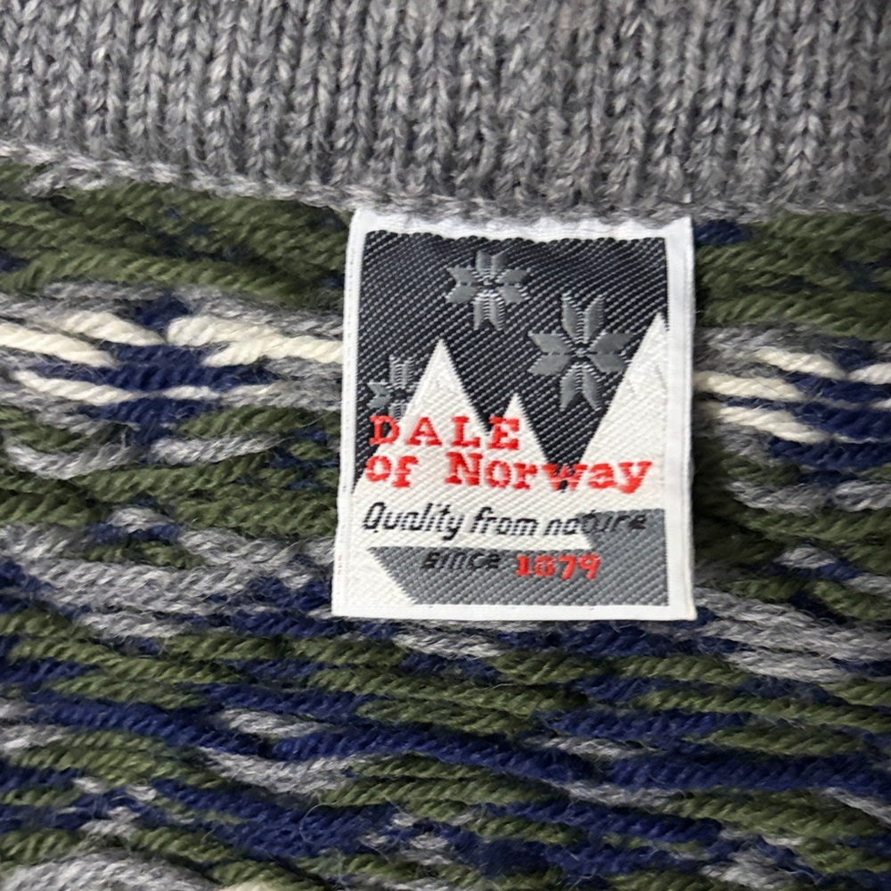 Dale of Norway 100% Wool  Gray and Cream Patterned Cardigan Size Large - Picture 5 of 12